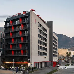 Hotel Radisson Red V&a Waterfront